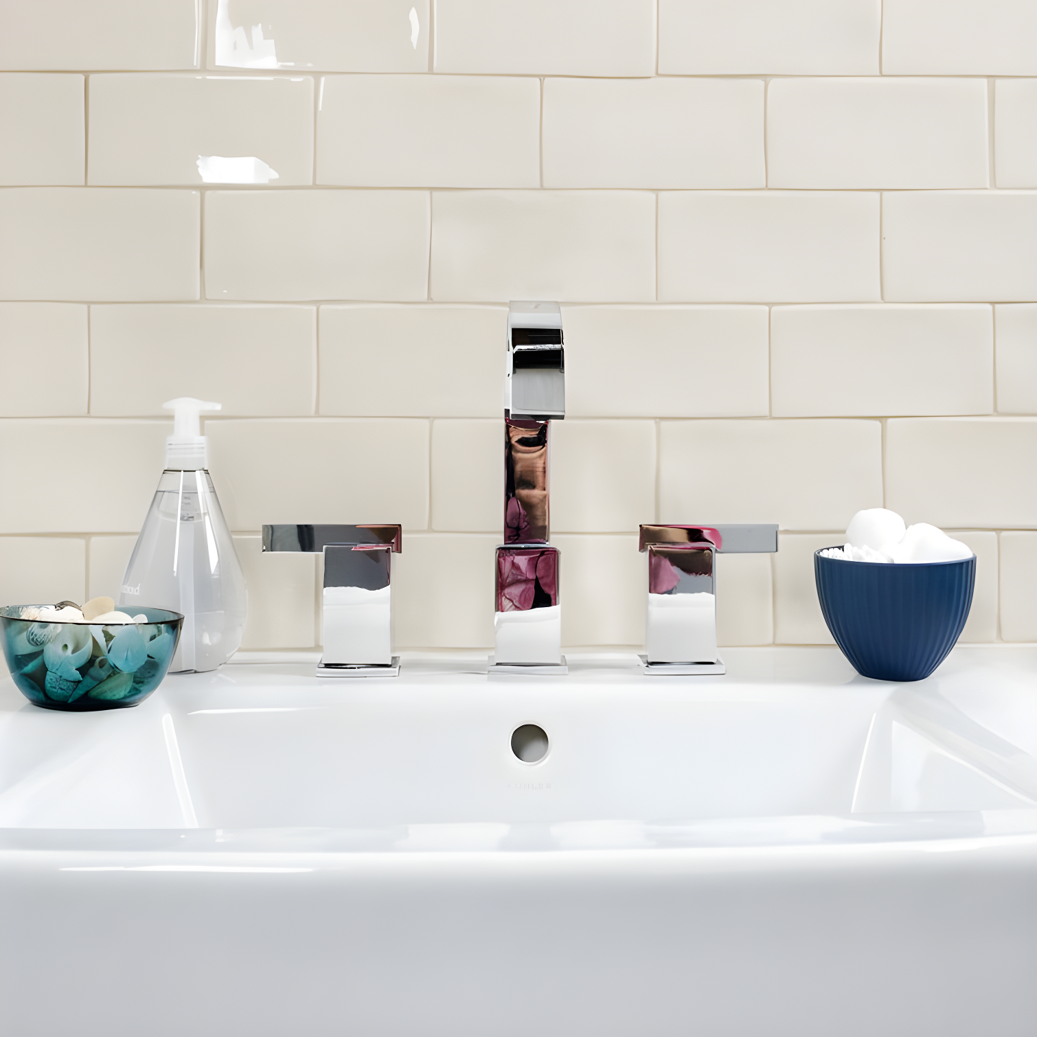 Barcelona 3x6 Blanco Polished Ceramic Subway Wall Tile (5.38 Sq. Ft. / Case)