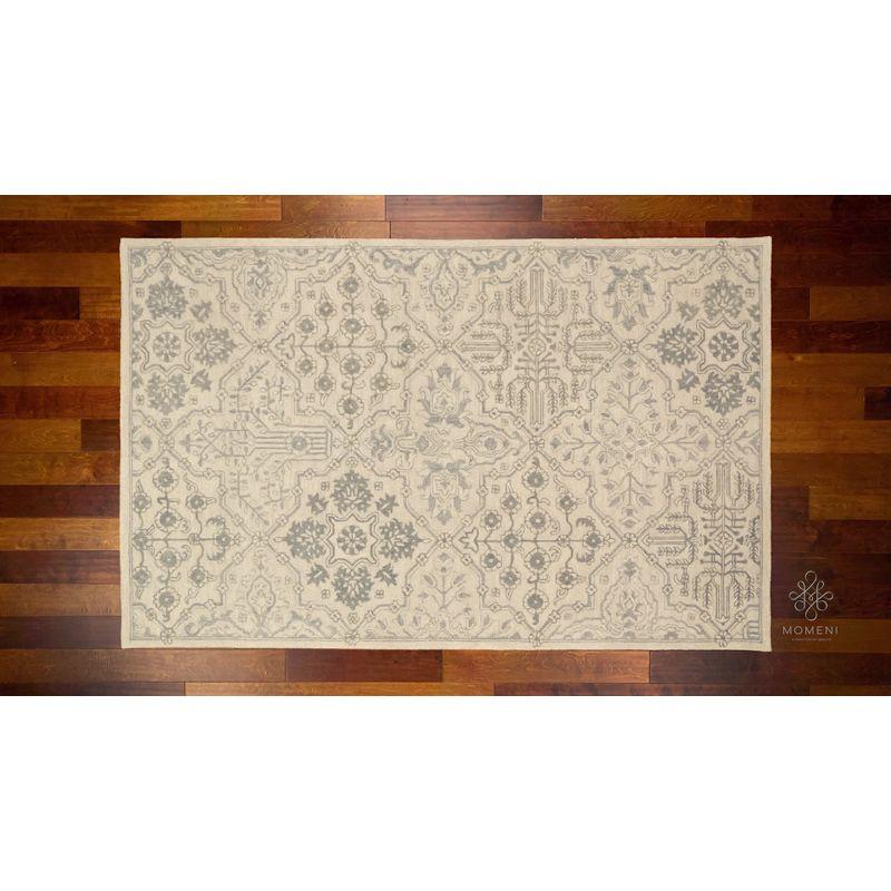 Regal Arabesque 24" Hand-Tufted Grey Wool Rectangular Rug