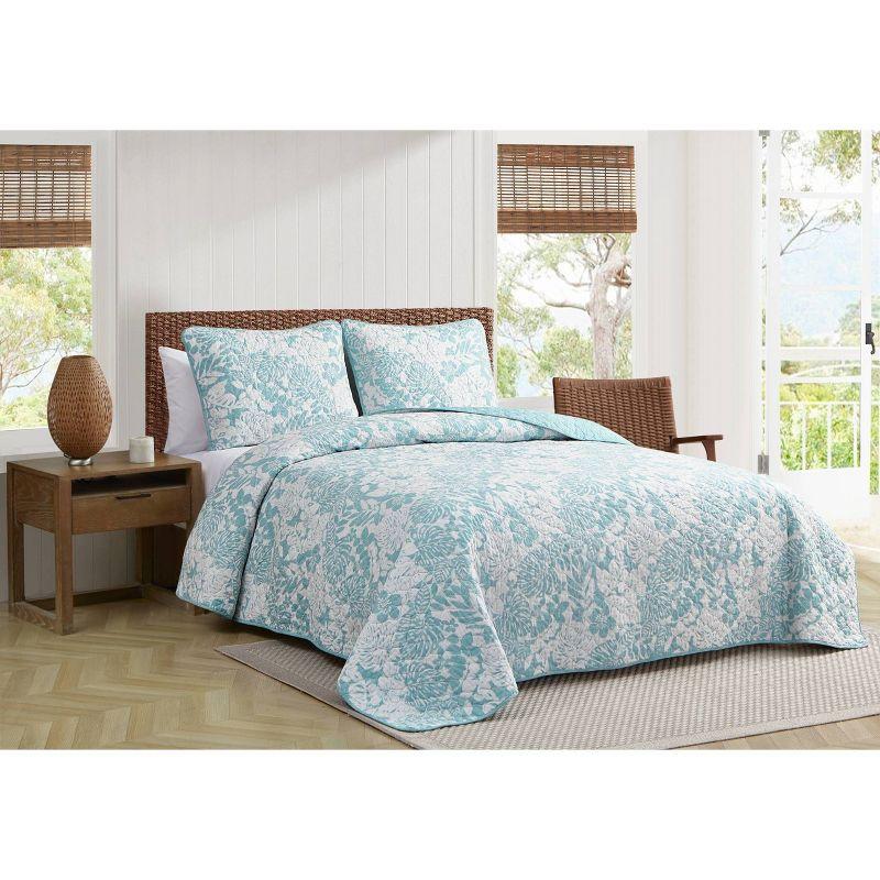 Coastal Breeze King Cotton Quilt Set in Aqua Blue with Reversible Design