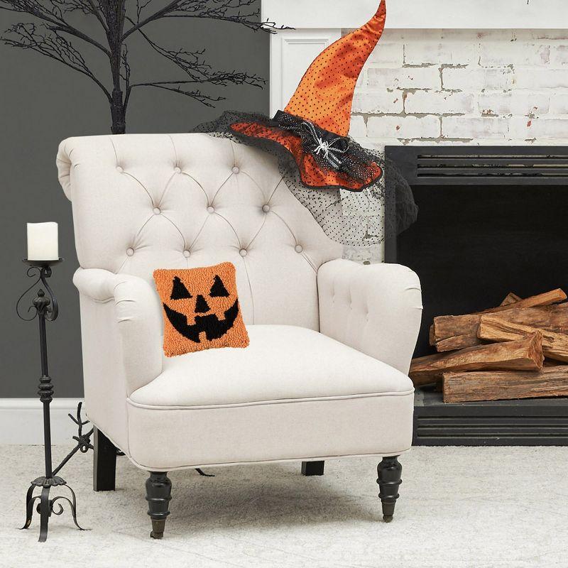 Jack-O-Lantern Petite Hooked Halloween Throw Pillow