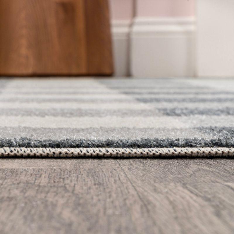 JONATHAN Y Gingham Gradient Plaid Cottage Machine-Washable Light Gray/Dark Gray/Cream 3 ft. x 5 ft. Area Rug