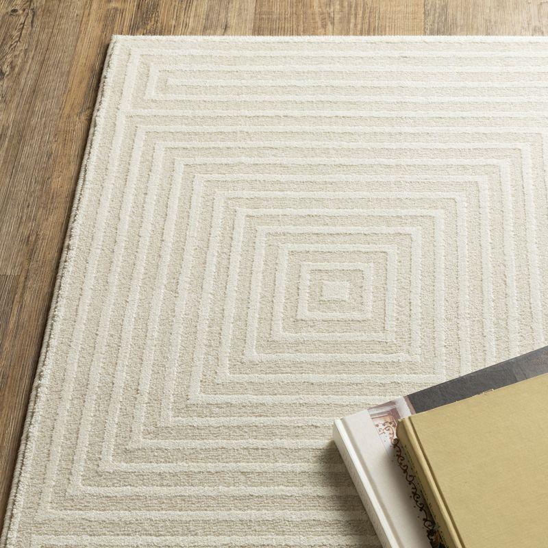 Oriental Weavers Raylan RAY04 Ivory/ Beige Indoor Area Rug - 5'3" x 7'6"