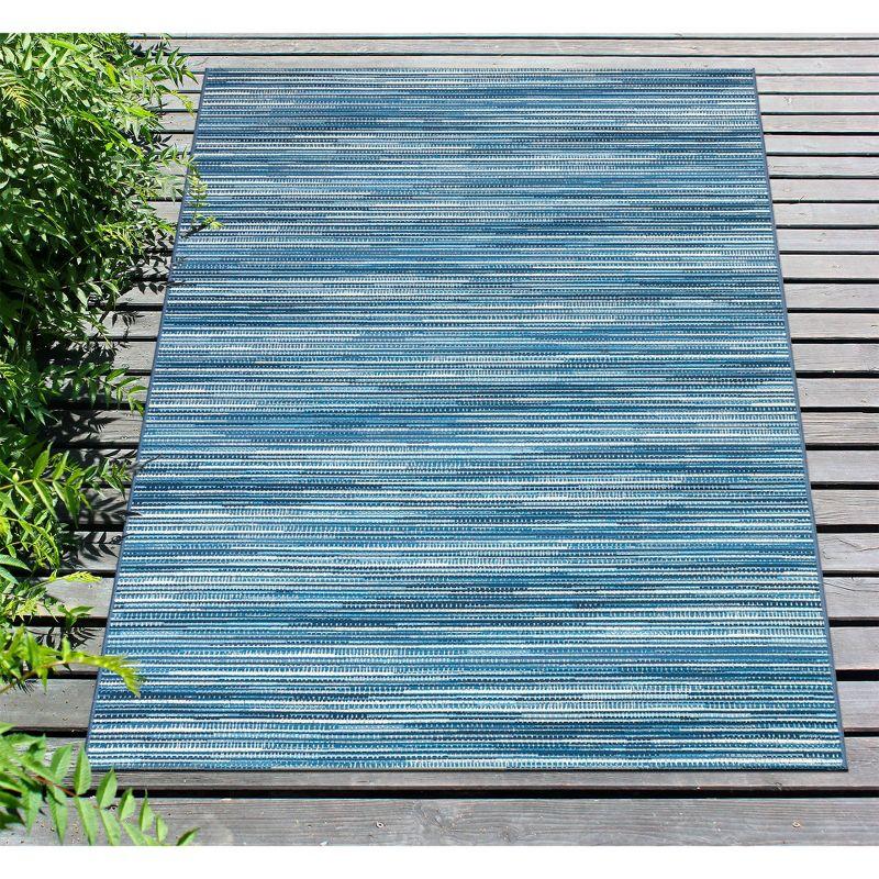 Liora Manne Marina Stripes Indoor/Outdoor Rug China Blue 2'7" x 4'3"