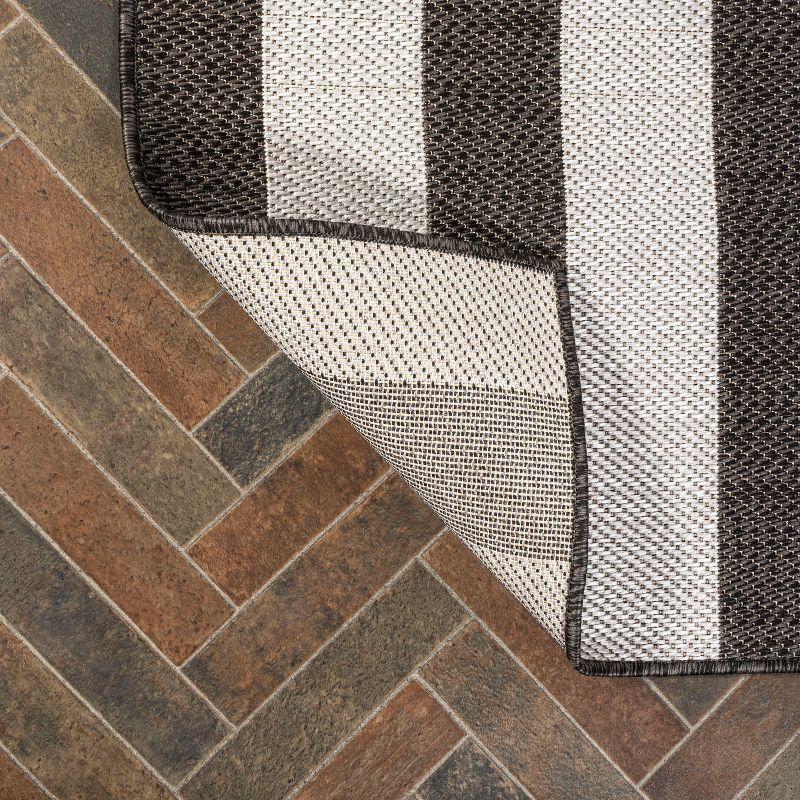 4' x 6' Negril Two-Tone Wide Stripe Indoor/Outdoor Area Rug, Black/Cream - JONATHAN Y