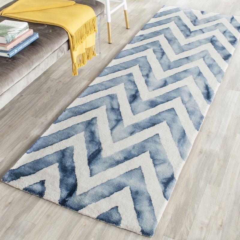 Ivory and Navy Hand-Tufted Wool Runner Rug - 27" x 10"