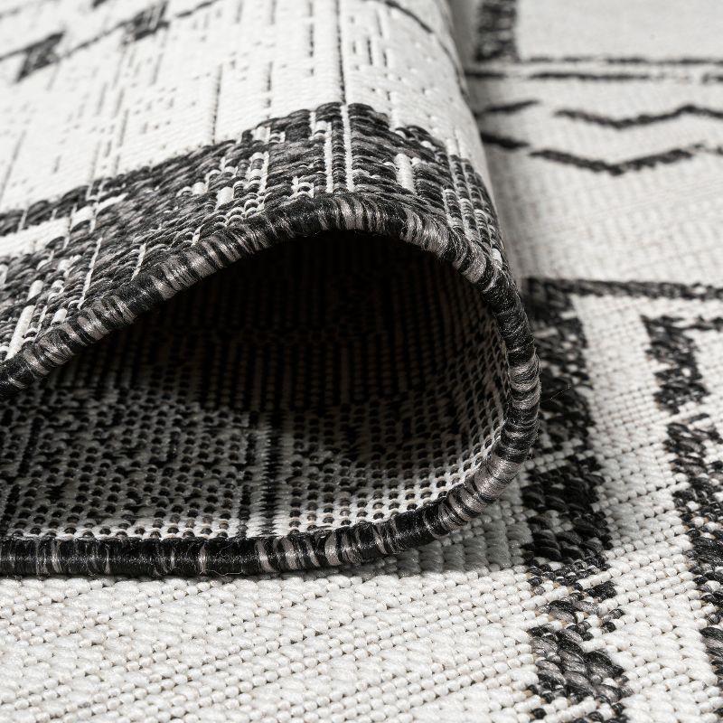 3'x5' Marokko Diamond  Medallion Indoor/Outdoor Area Rug, Ivory/Black - JONATHAN Y