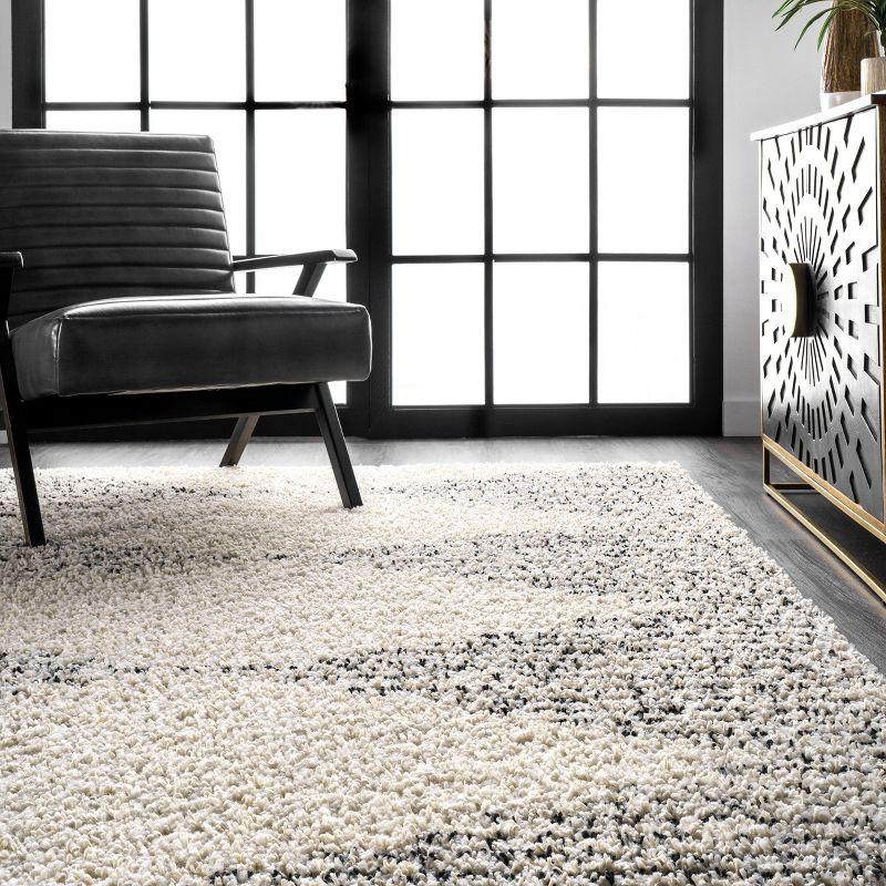 Nuloom Scarlette Abstract Diamond Shag Indoor Area Rug