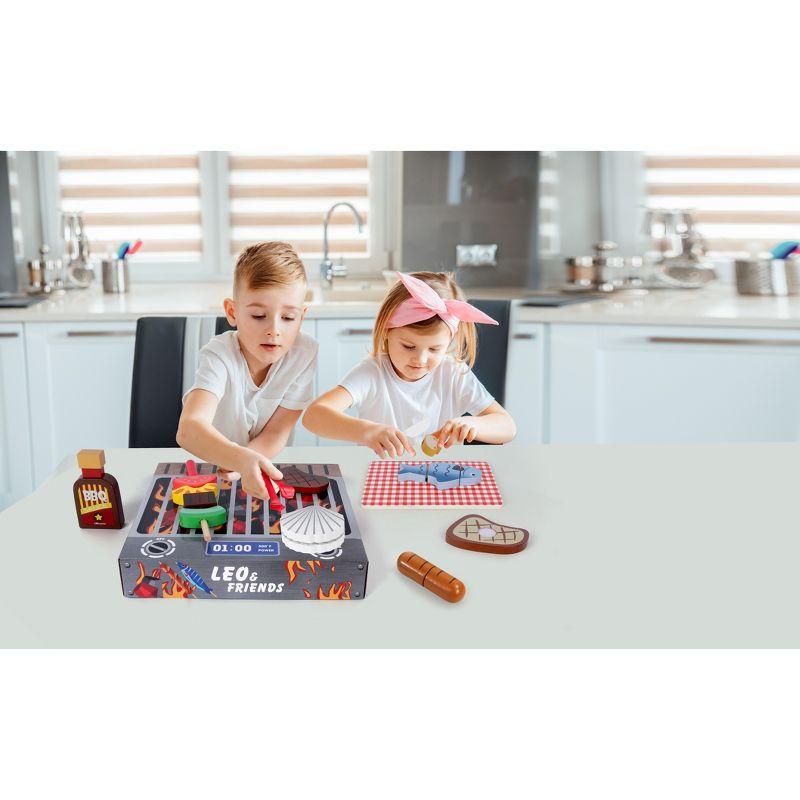Leo and Friends Wooden Play Grill and Serve BBQ Playset (19 Pcs)-Toy Kitchen Accessories, BBQ cutting set -Birthday Kid Indoor Outdoor Play Gift Idea