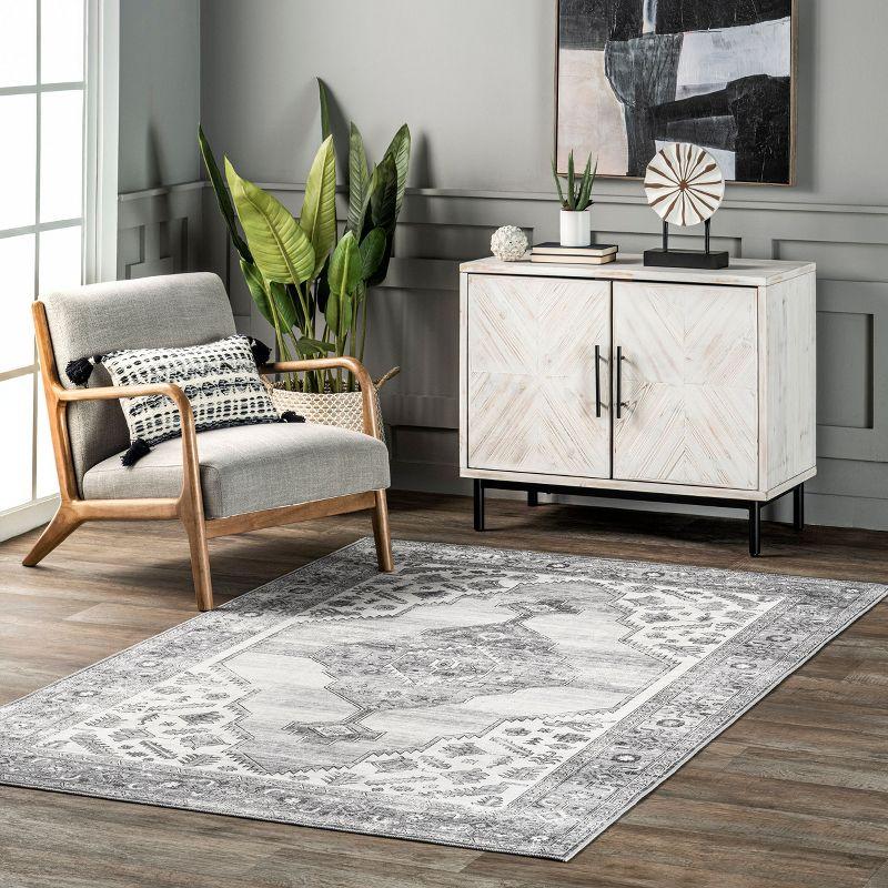 Nuloom Gracie Medallion 4x6 Machine Washable Indoor Area Rug for Living Room Bedroom Dining Room Kitchen, Grey/Light Grey