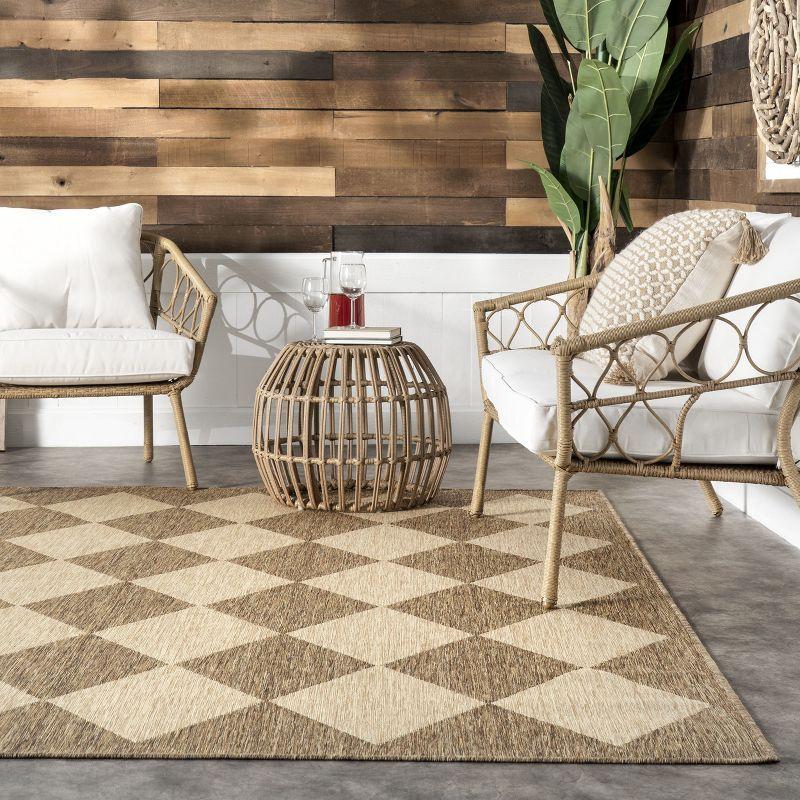 Beige and Brown Diamond Trellis Indoor/Outdoor Area Rug