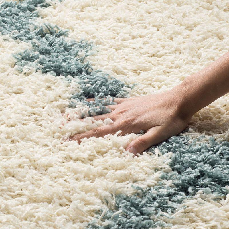 Seafoam Ivory Square Shag Synthetic 47" Area Rug