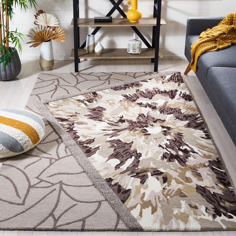 Art Deco Floral Wool Area Rug in Beige/Brown - 4' x 6'