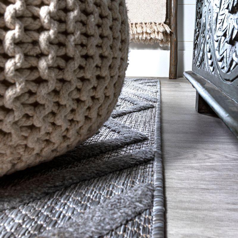 5'x8' Balansat Moroccan Diamond Indoor/Outdoor Area Rug, Light Gray - JONATHAN Y