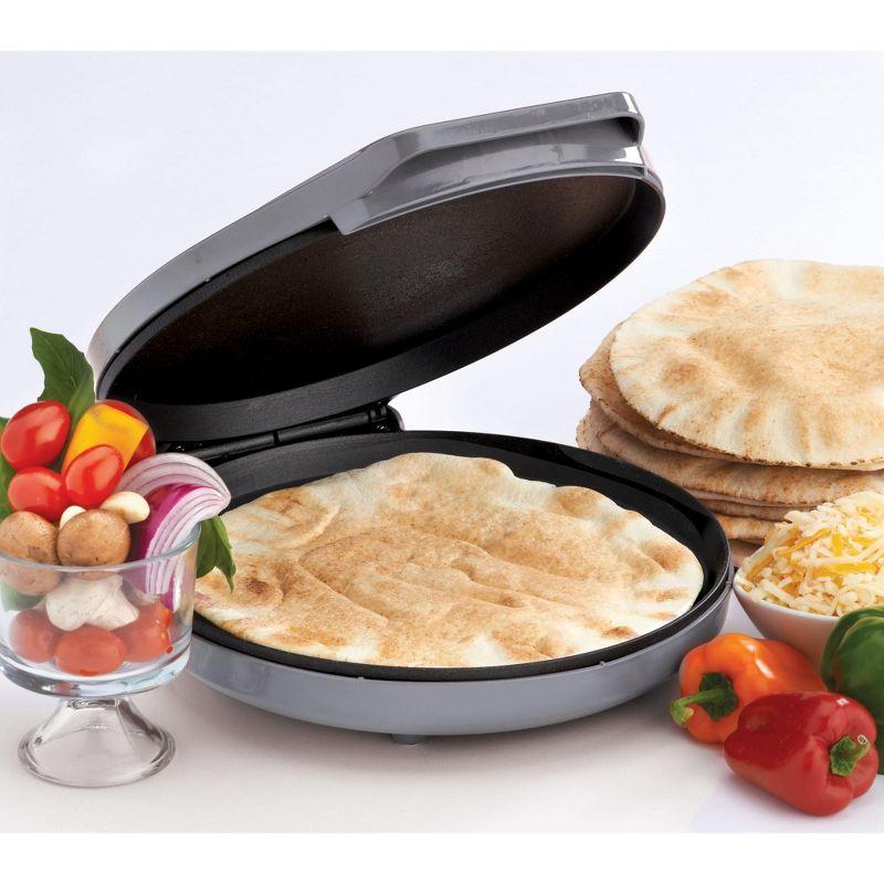 Betty Crocker BC-4958 Kosher Temperature Control Pizza Maker, 12 inch, Red  12"