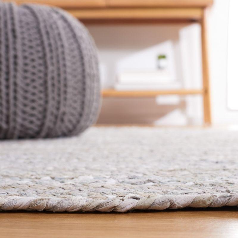 Braided BRD452 Hand Woven Indoor Area Rug - Light Grey - 5'x8' Oval - Safavieh