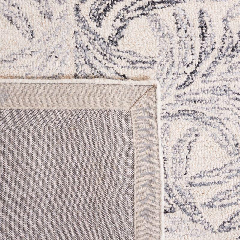 Martha Stewart MSR3528 Hand Tufted Area Rug  - Safavieh