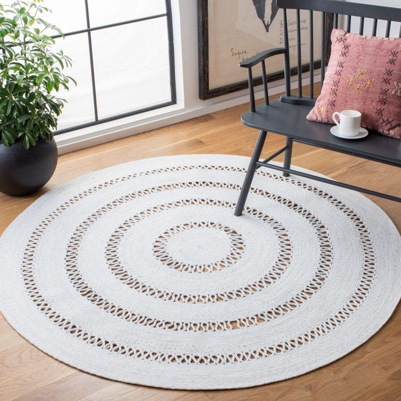 Cape Cod Ivory Round 6' Handwoven Synthetic Area Rug