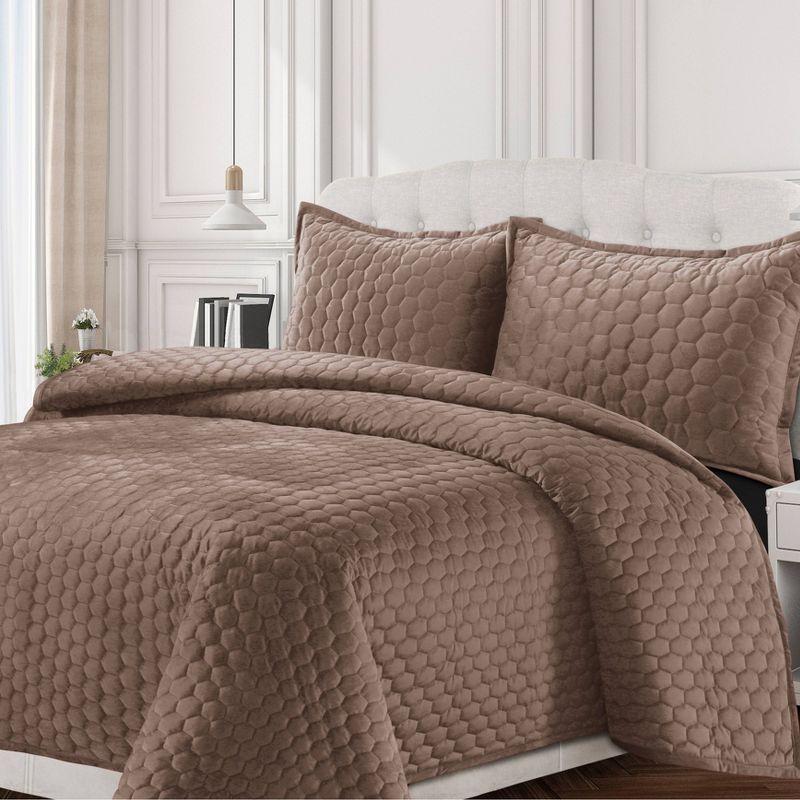 Tribeca Living Lugano Velvet Quilt Set