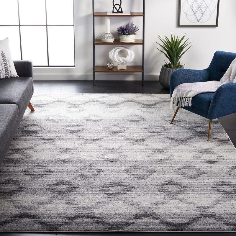 Chic Lodge Style Reversible Synthetic Area Rug, 8' x 10', Gray