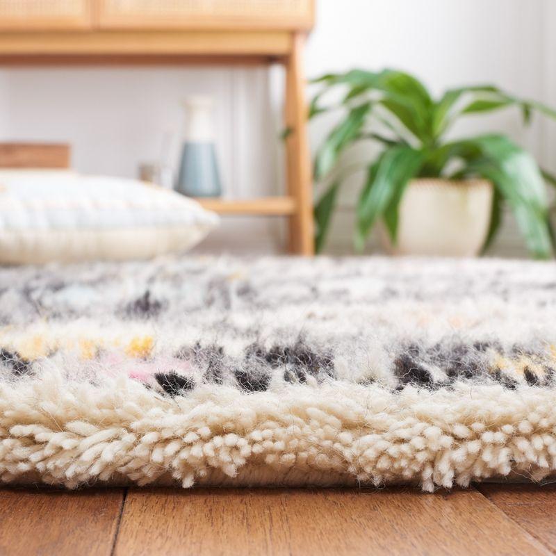 Kenya KNY822 Hand Knotted Area Rug - Natural/Multi - 6'x9' - Safavieh.