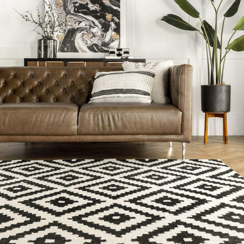 Nuloom Kellee Hand Tufted Geometric Wool Indoor Area Rug