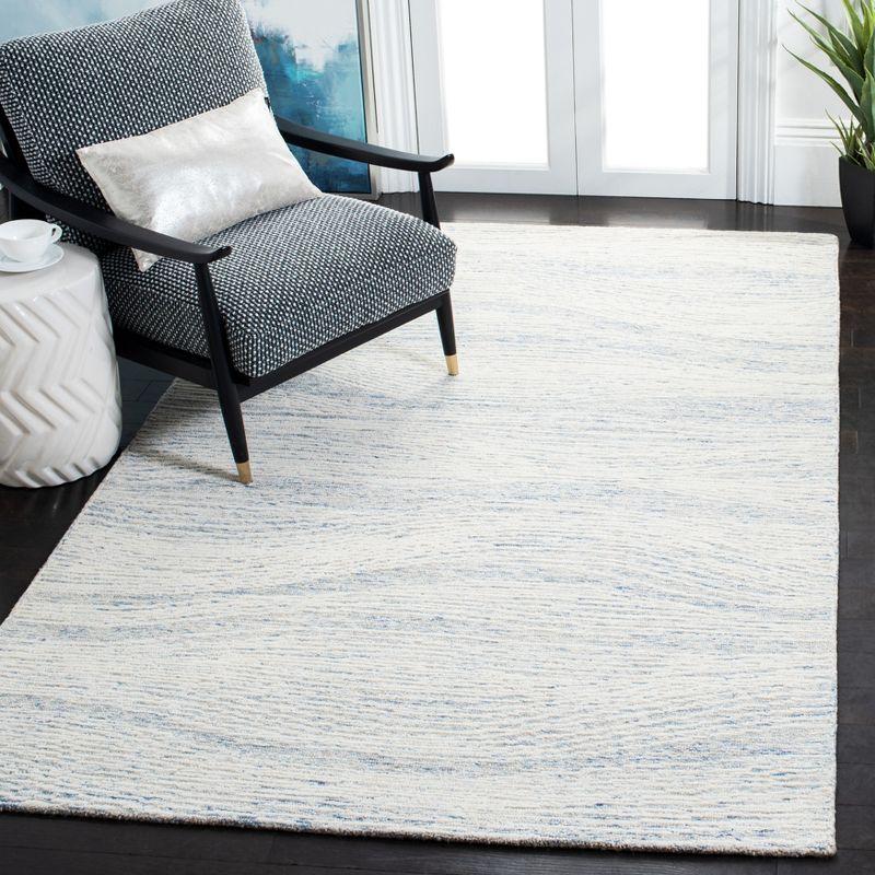 Light Blue Hand-Tufted Wool 4' x 6' Rectangular Rug