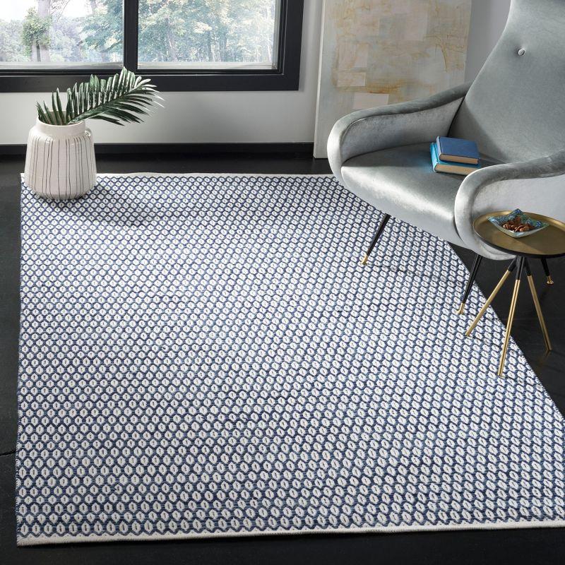 Navy and Ivory Handwoven Cotton 6' x 9' Area Rug