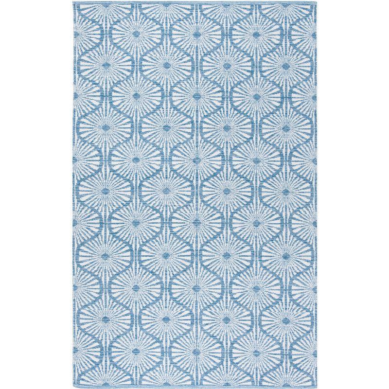 Coastal Charm Ivory and Blue Handwoven Cotton Blend 5' x 8' Rug