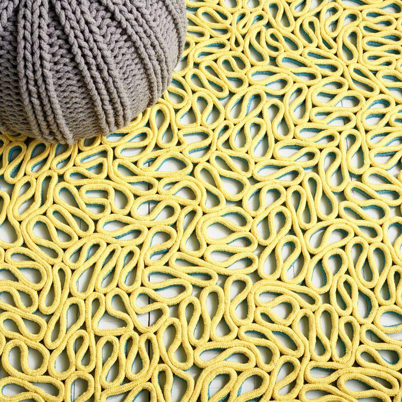 Novelty NOV701 Hand Knotted Area Rug - Yellow/Blue - 6' Round - Safavieh.