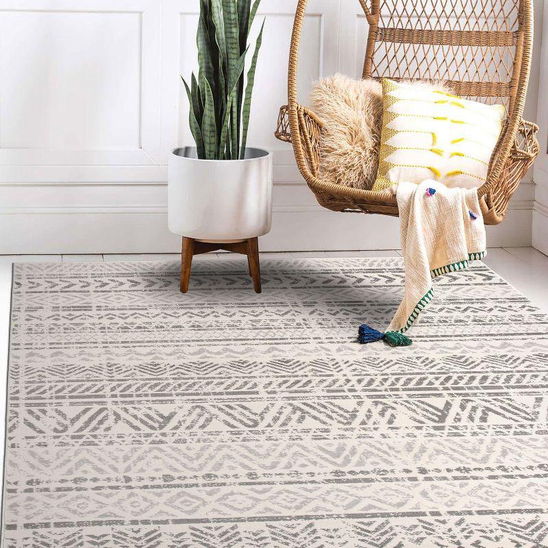 World Rug Gallery Geometric Distressed Bohemian Gray 6'6" x 9' Area Rug