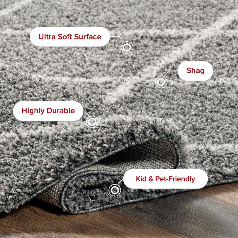 Nuloom Tess Trellis 5x8 Shag Indoor Area Rug for Living Room Bedroom Dining Room Nursery, Dark Grey/Ivory
