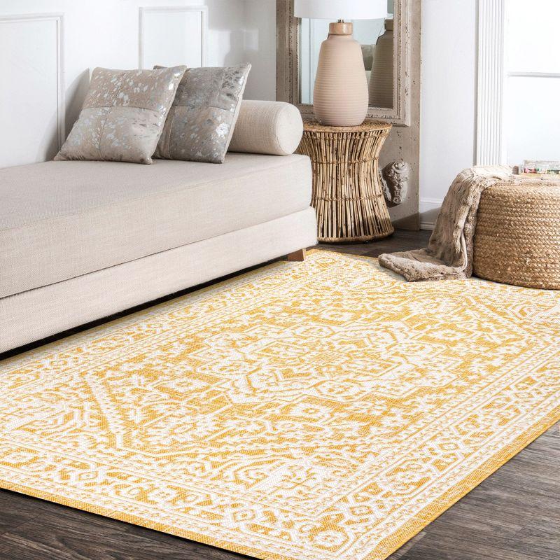 9' x 12' Sinjuri Medallion Textured Weave Indoor/Outdoor Area Rug, Yellow/Cream - JONATHAN Y