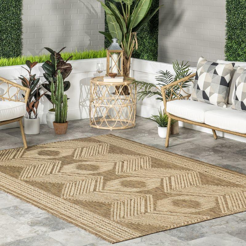 nuLOOM 4' x 6' Outdoor Geometric Area Rug, Stain Resistant, Weather Resistant, High Traffic, Patio, Balcony, Outside, Ranya Light Brown