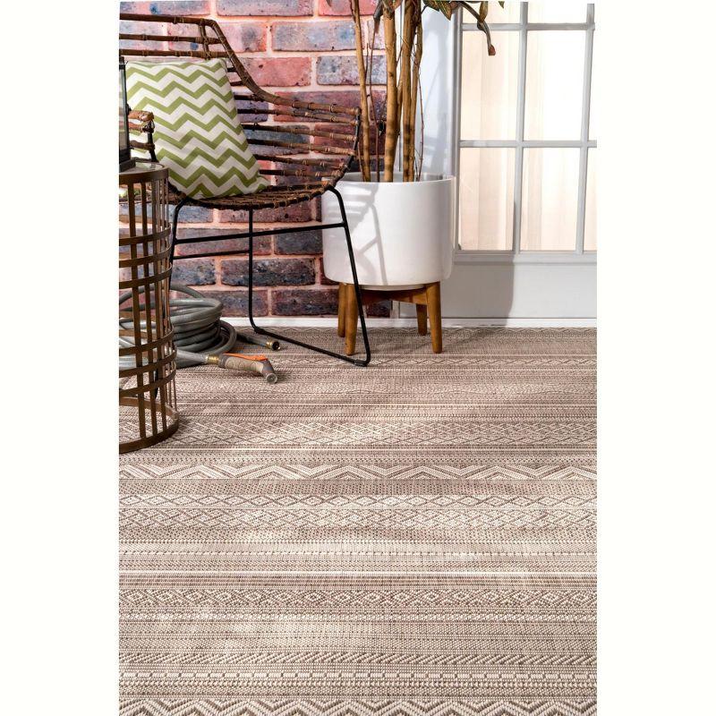 Reversible Erlinda 8' Square Beige Synthetic Area Rug