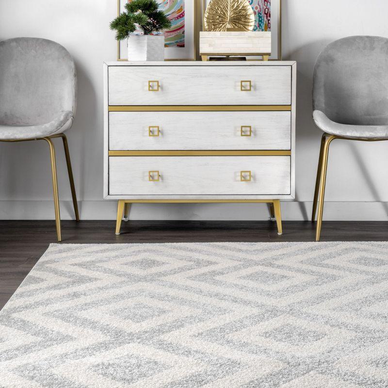 Luxurious Light Gray Geometric 52'' Synthetic Area Rug