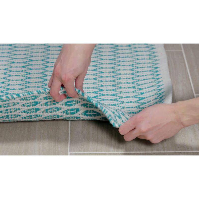 Montauk MTK608 Hand Woven Indoor Accent Rug - Charcoal/Ivory - 2'x3' - Safavieh