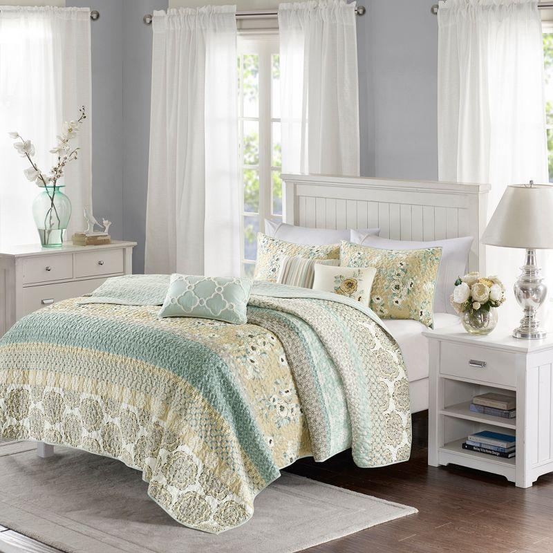 Boho-Chic Blue Cotton Reversible Quilt Set with Pillows