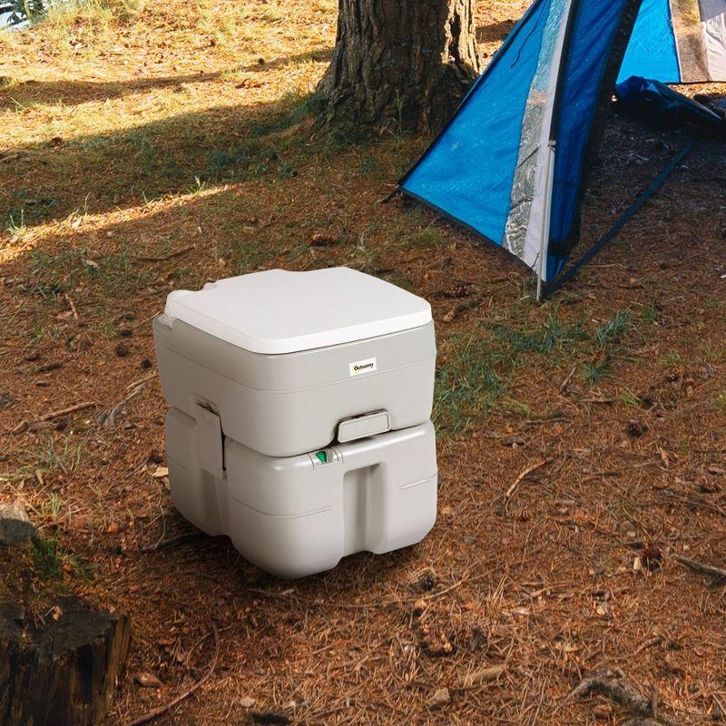 Outsunny 5.3 Portable Camping Toilet, Porta Potty with Level Indicator and Anti-Leak Handle Pump for Boating, Hiking, Travel, RV