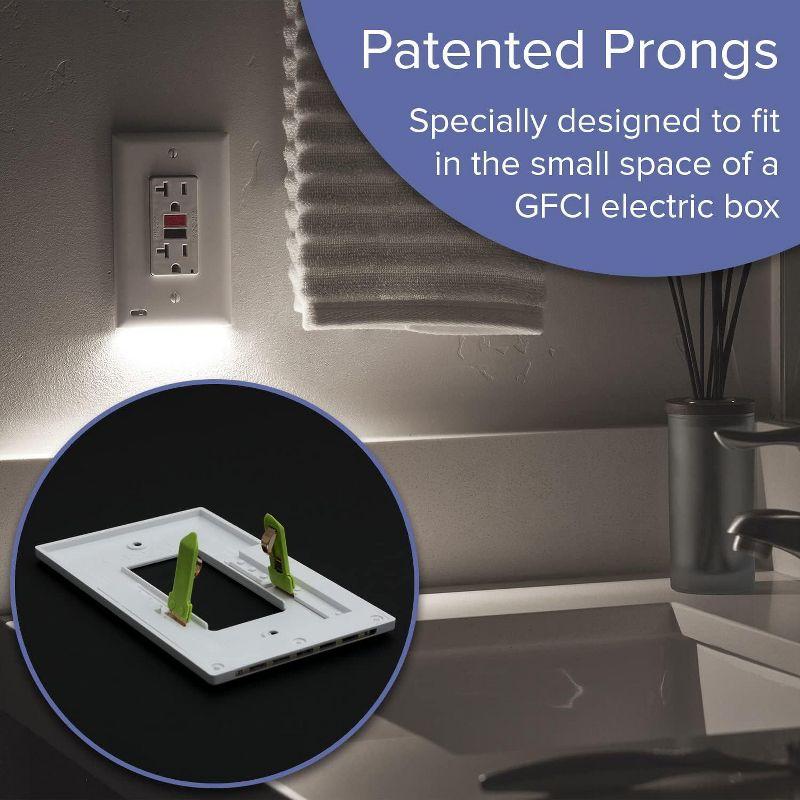 SnapPower GuideLight 2 PLUS Wall Plate Night Light - Bright / Dim / Off Sensor - GFCI, Black (1 Pack)