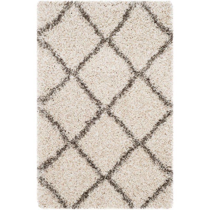 Ivory Diamond Bliss 24" Round Synthetic Shag Rug