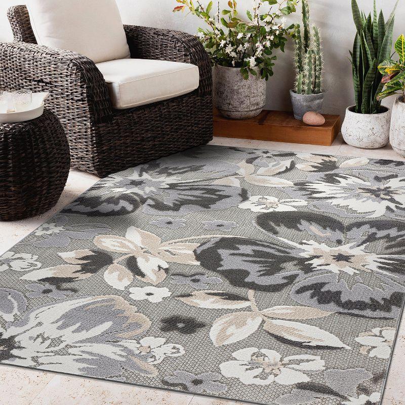 World Rug Gallery Bergamo Contemporary Floral Indoor/Outdoor Area Rug