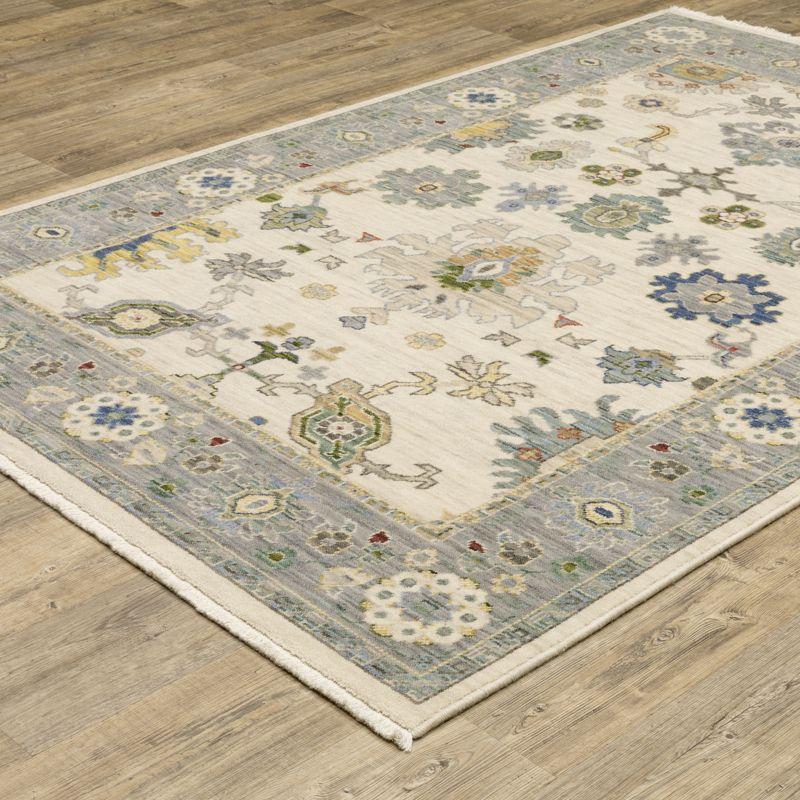 Oriental Weavers Lucca 846H1 Ivory/ Blue Indoor Area Rug - 5'3" x 7'6"