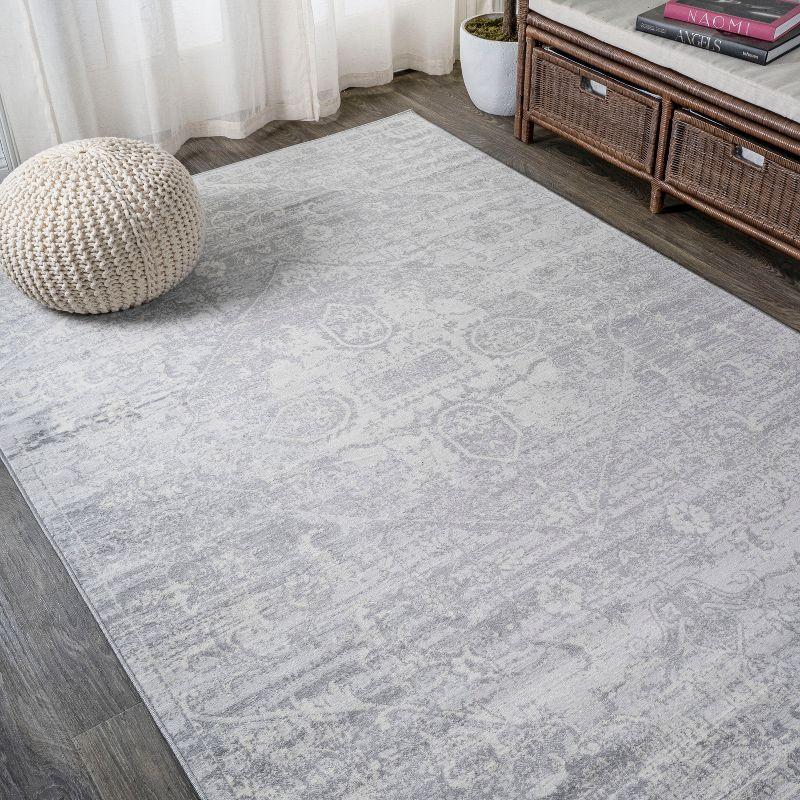 4' X 6' Modern Persian Vintage Medallion Area Rug, Gray - JONATHAN Y