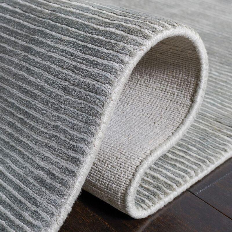 Mirage MIR234 Hand Loomed Indoor Area Rug - Blue - 4'x6' - Safavieh.