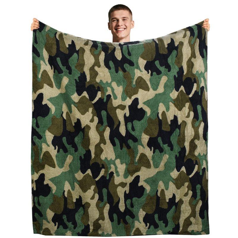 Catalonia Catalonia Camo Sherpa Throw Blanket, Fuzzy Snuggle Blanket for Camping Traveling Couch Bed, 50x60 inches