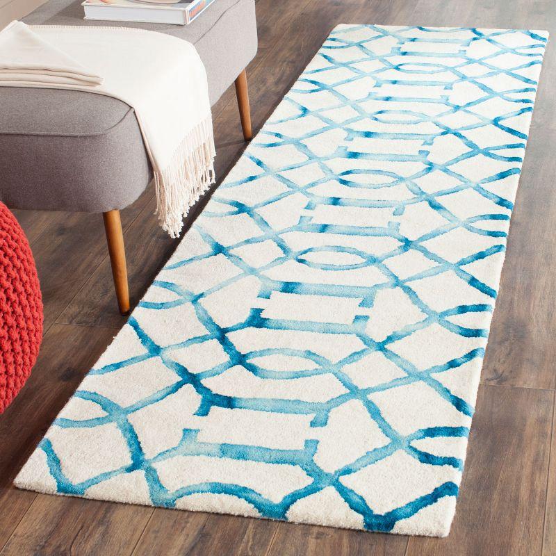 Dip Dye DDY712 Hand Tufted Area Rug  - Safavieh