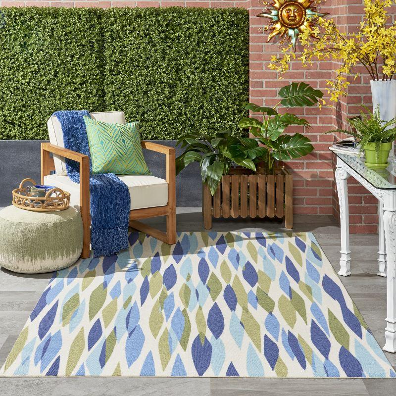 Waverly Sun N Shade Indoor Outdoor Area Rug