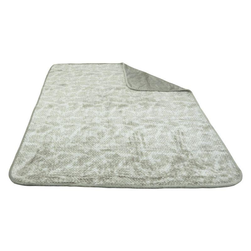Cozy Waterproof Pet Throw