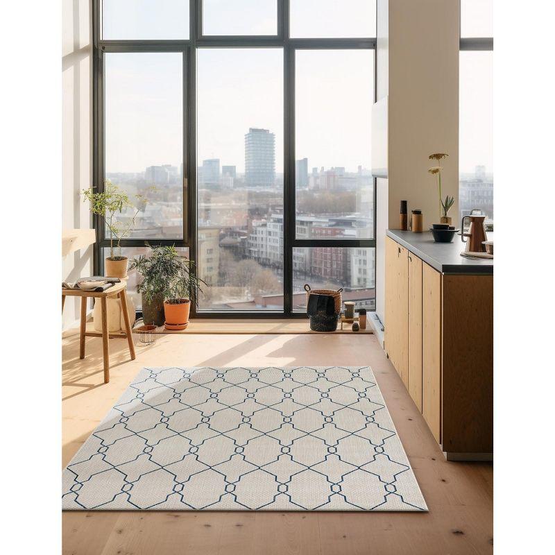 Unique Loom 5' 1 x 8' 0 Rectangle Indoor/Outdoor Trellis Ivory Area Rug