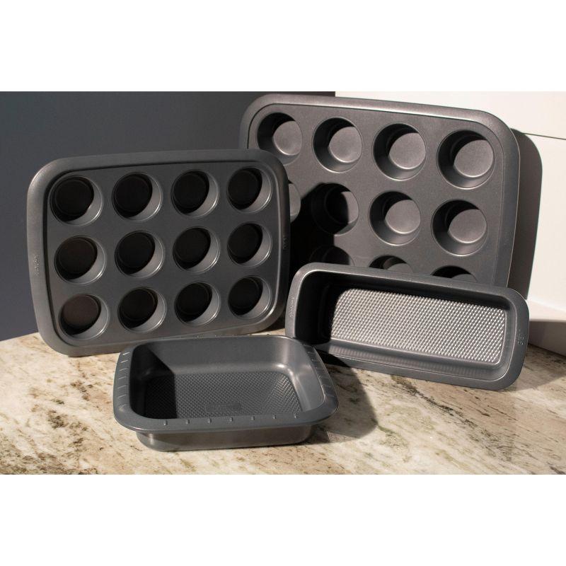 Gray Non-Stick Carbon Steel 6-Cup Cupcake Pan